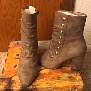 Taupe suede boots